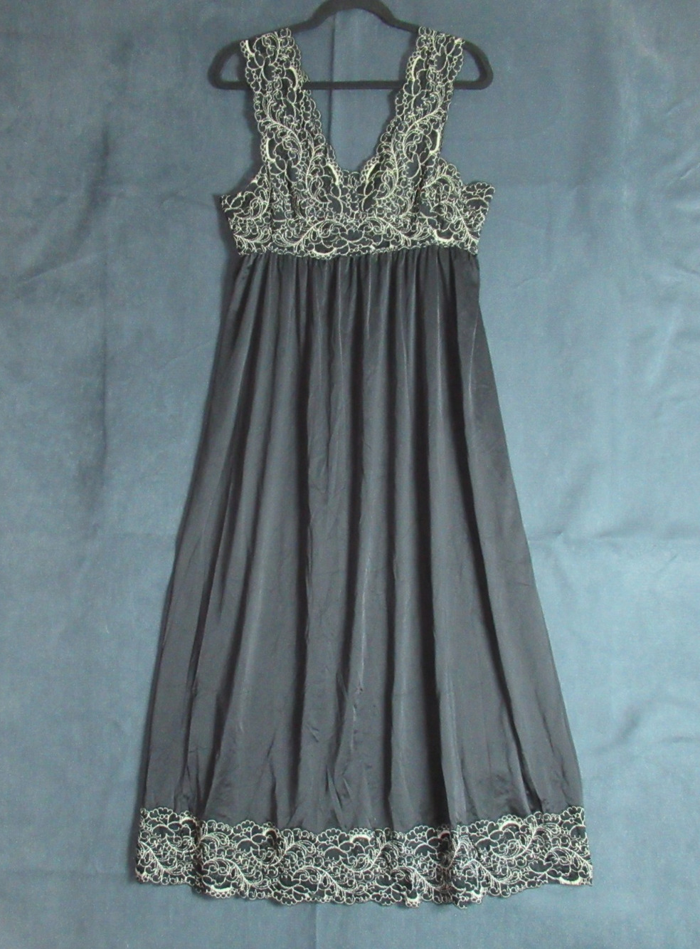 Vtg Shadowline Nylon Nightgown Medium Black Lace Lingerie Romantic USA 70s 80s